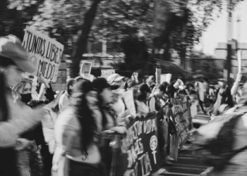 Feminismo não é contrário do machismo