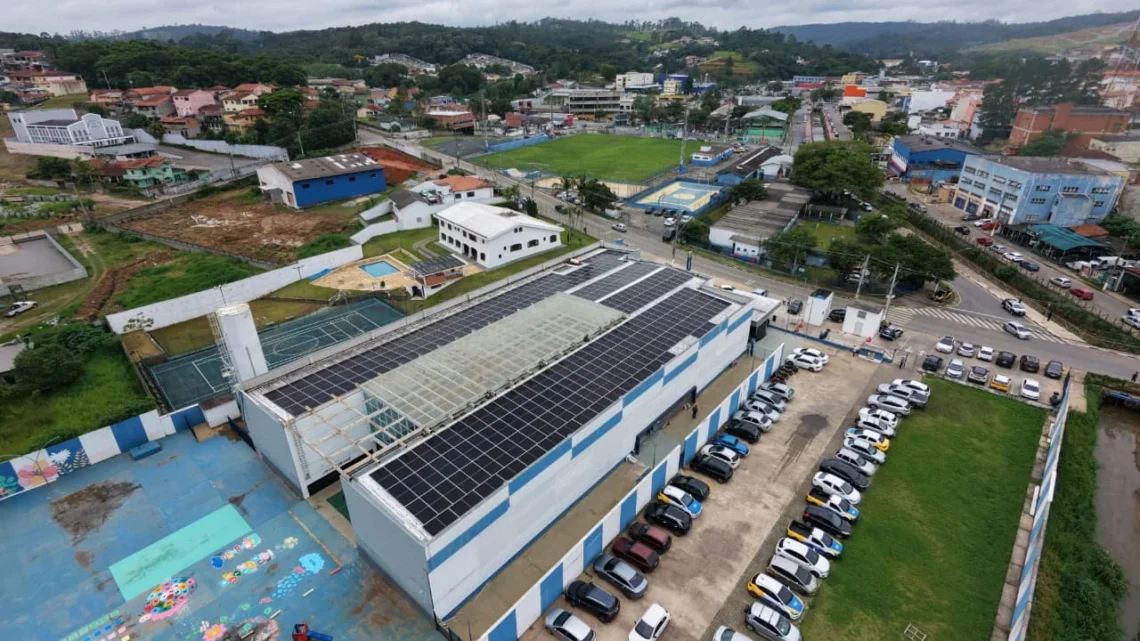 Usinas solares foram instaladas no prédio de uma creche
Divulgação