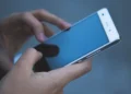 Celular concentra 79% das compras online e consolida m-commerce no Brasil