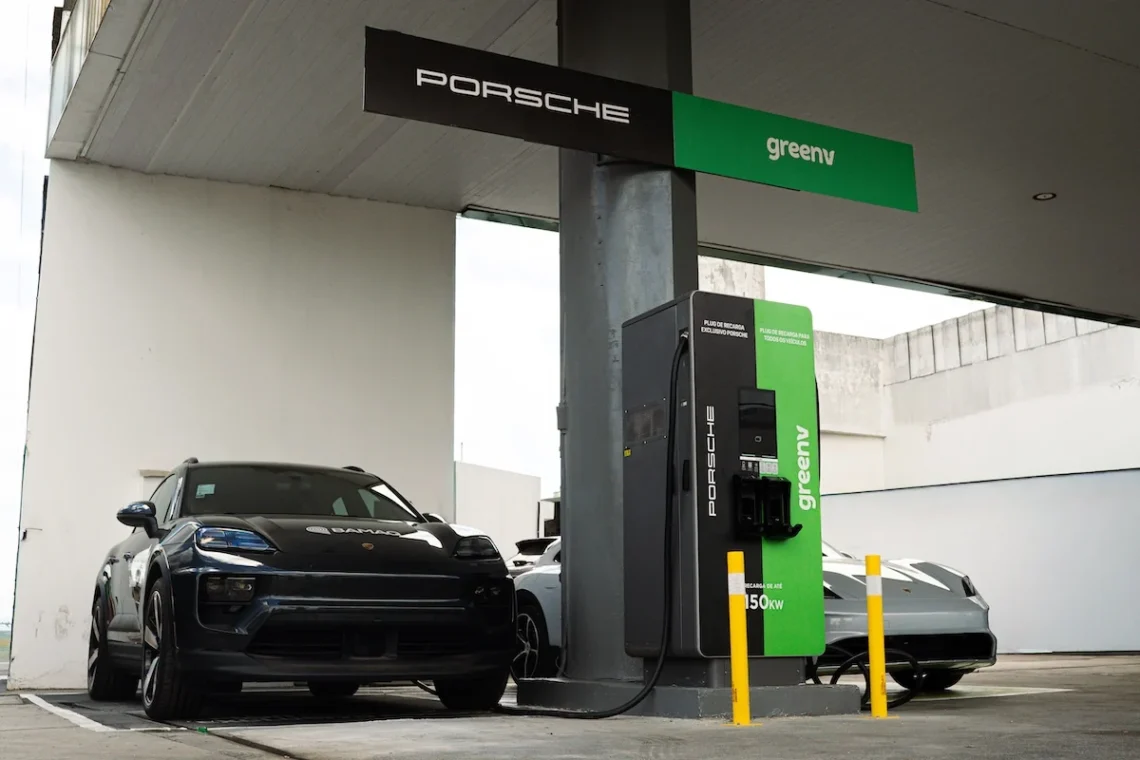 Porsche Center Salvador