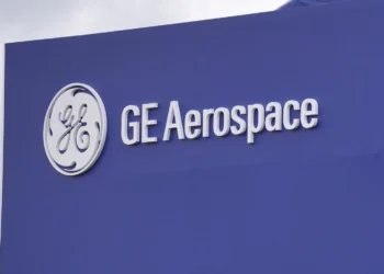 GE Aerospace anuncia investimento de US$ 1 bilhão na produção de motores nos EUA