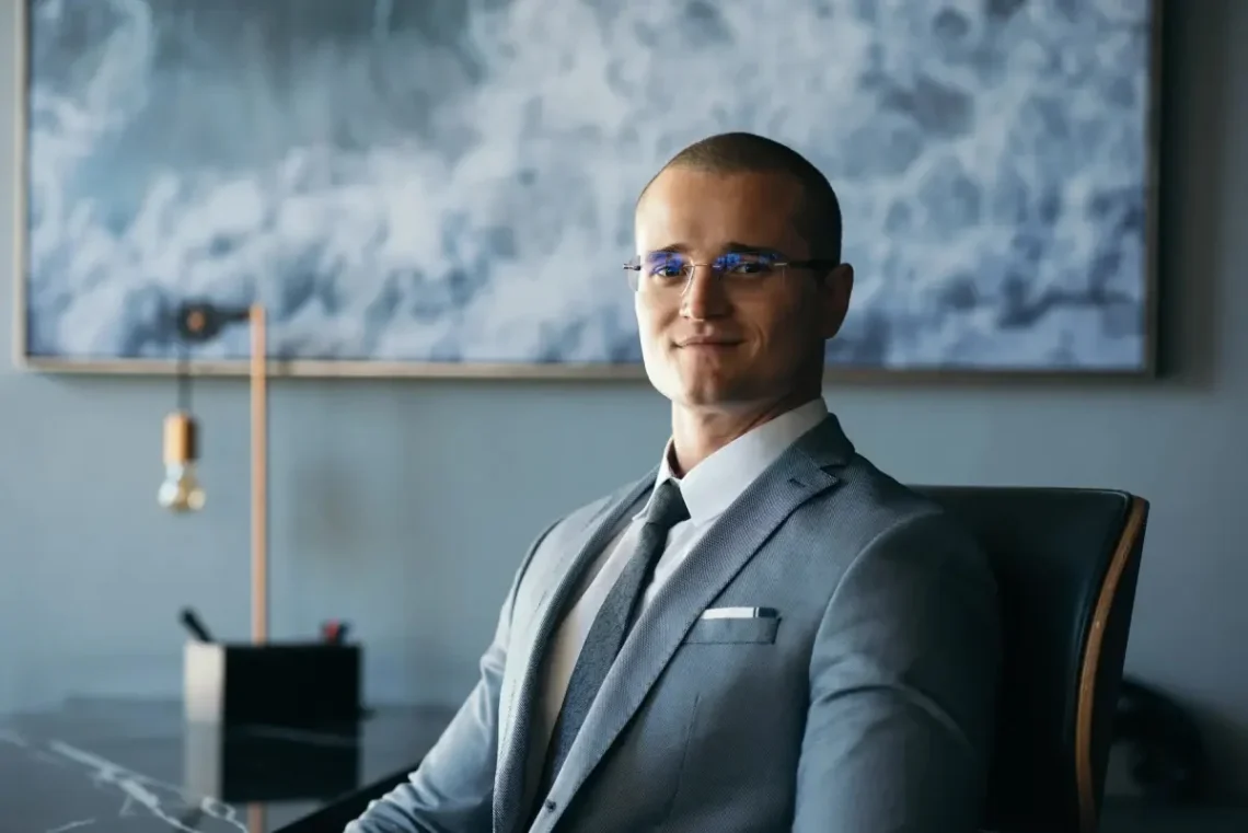 Anderson-Timm, CEO da Veritas.