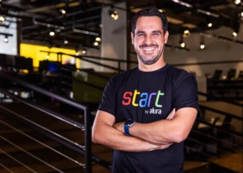 Start by Alura anuncia novo diretor-geral para liderar a implementação da BNCC de Computação 
