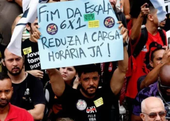 Escala 6×1 paga 58% menos, aponta estudo