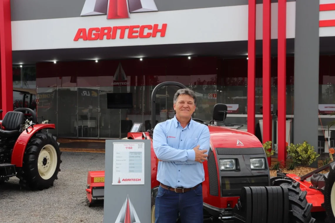 O gerente de Vendas e Marketing da Agritech, Cesar Roberto Guimarães de Oliveira