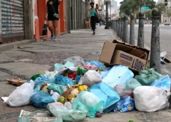 Câmara aprova multa para descarte de lixo em vias públicas