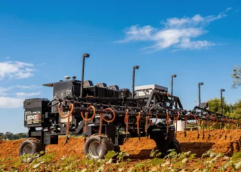 Solinftec apresenta nova geração de robôs agrícolas durante a Agrishow