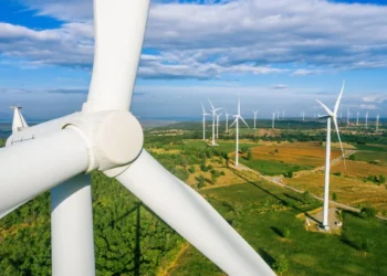 Energia eólica cresce 40% e bate recorde global