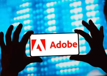 Adobe apresenta assistente de IA compatível com Claude, da Anthropic