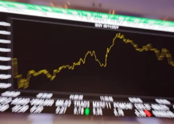 Alta do petróleo pressiona mercados e impulsiona ações
