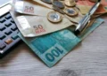 Quase metade dos brasileiros buscou renda alternativa nos últimos meses, aponta Datafolha