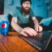 PepsiCo lança programa para alfabetizar e capacitar catadores em São Paulo