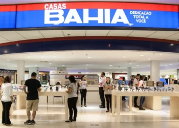 Casas Bahia reduz dívida e melhora caixa, mas ainda busca voltar ao lucro