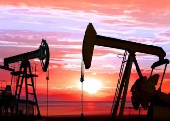 Petróleo cai após três dias de alta, com mercado atento a Trump e Xi