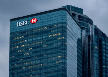 Presidente do HSBC pede que funcionários parem de resistir à IA