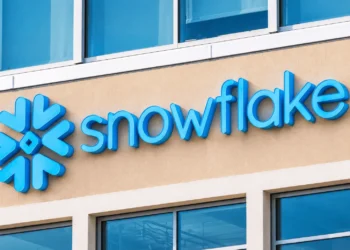 Snowflake cresce 33% e vê IA acelerar demanda por dados corporativos