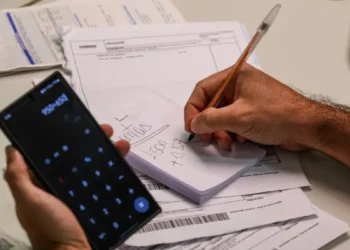 Estratégias de consumo aumentam endividamento das famílias no Brasil