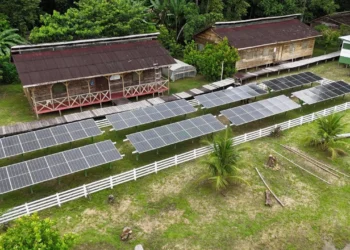 Energia solar chega a uma das regiões mais isoladas do Amazonas e beneficia mais de 200 famílias