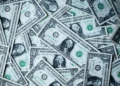 Dólar vira principal ameaça ao mercado brasileiro, alerta BofA