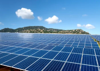 Sol Agora capta R$ 600 milhões e amplia crédito para energia solar