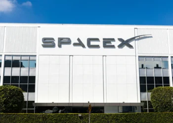 O medo de perder a próxima Tesla está empurrando Wall Street para a SpaceX