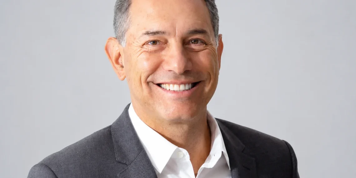 Trisul muda comando e anuncia novo CEO