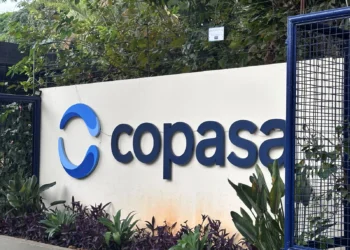 Privatização da Copasa é concluída em cerimônia na B3