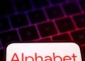 Alphabet estreia no Dow Jones em movimento que reforça peso da tecnologia