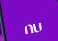 Nubank chega a 1 milhão de clientes na telefonia e amplia aposta além das finanças