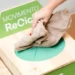 Ação de moda circular troca roupas usadas por desconto em compras