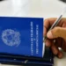 Desemprego fica em 5,6% e atinge menor taxa para maio desde 2012