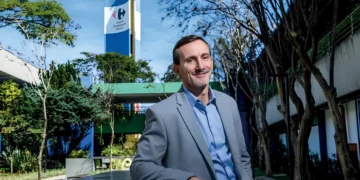 Carrefour amplia liderança no varejo alimentar e Atacadão concentra maior parte das vendas