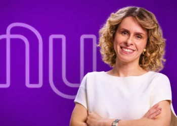 Quem é Livia Chanes, executiva que assumiu o Nubank na América Latina
