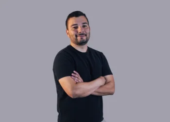Deepful lança DeepAdvisor, ferramenta que fortalece a relação entre indústria farmacêutica e médicos