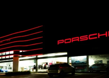 Porsche vai cortar um em cada cinco empregos até 2035