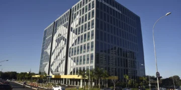 Banco do Brasil reduz em 90% tempo de operações de câmbio com IA
