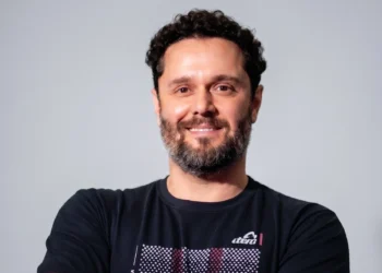 Startup cria IA especializada em análise de crédito corporativo e gera uma das maiores bases privadas do middle market