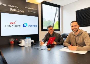Dinamize compra Atendo e projeta R$ 8 milhões em receita adicional