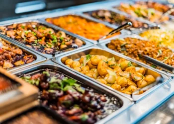 Cinco alimentos puxaram a alta do custo das refeições em 2026