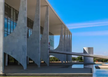 Entenda a Lei da Reciprocidade que o Brasil pode usar contra os EUA