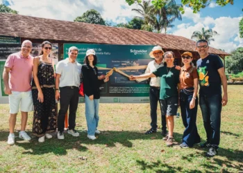 Schneider Electric e FAS inauguram polo de energia em comunidade indígena do Amazonas