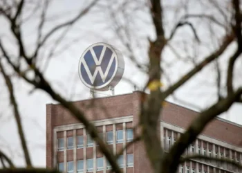 Crise da Volkswagen ameaça fábricas, empregos e coloca modelo industrial alemão em xeque
